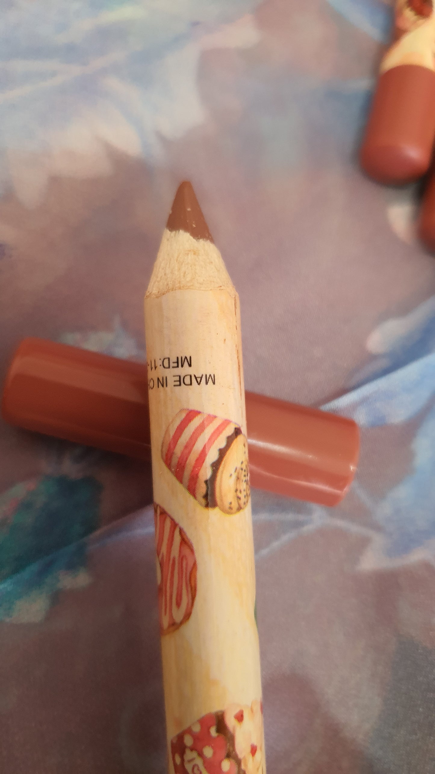 Matitone labbra marrone chiaro