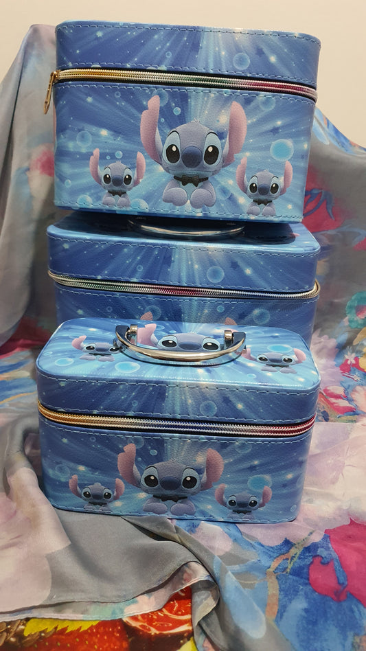 Tris beauty case di Stitch
