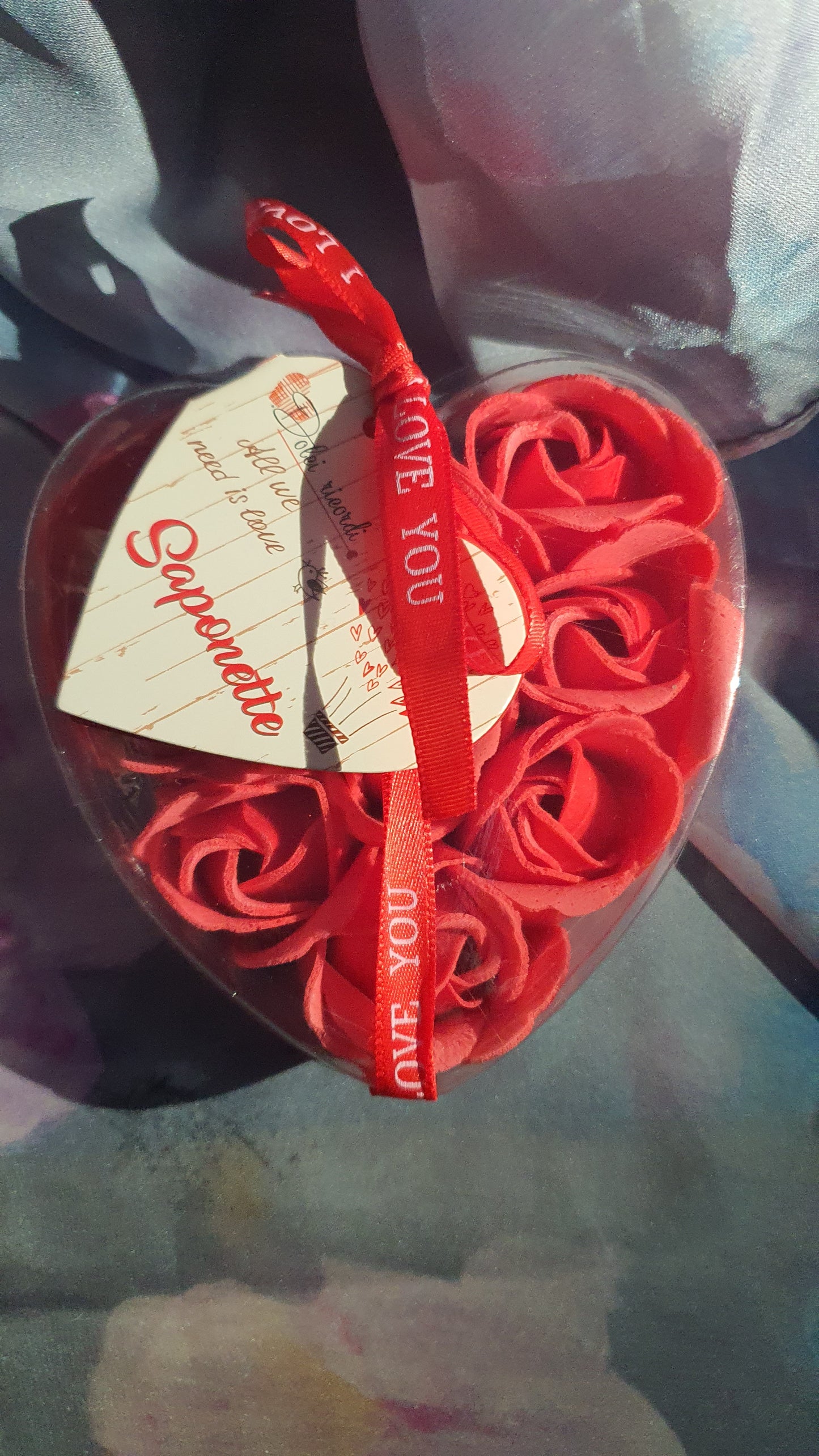 Scatola con rose da bagno