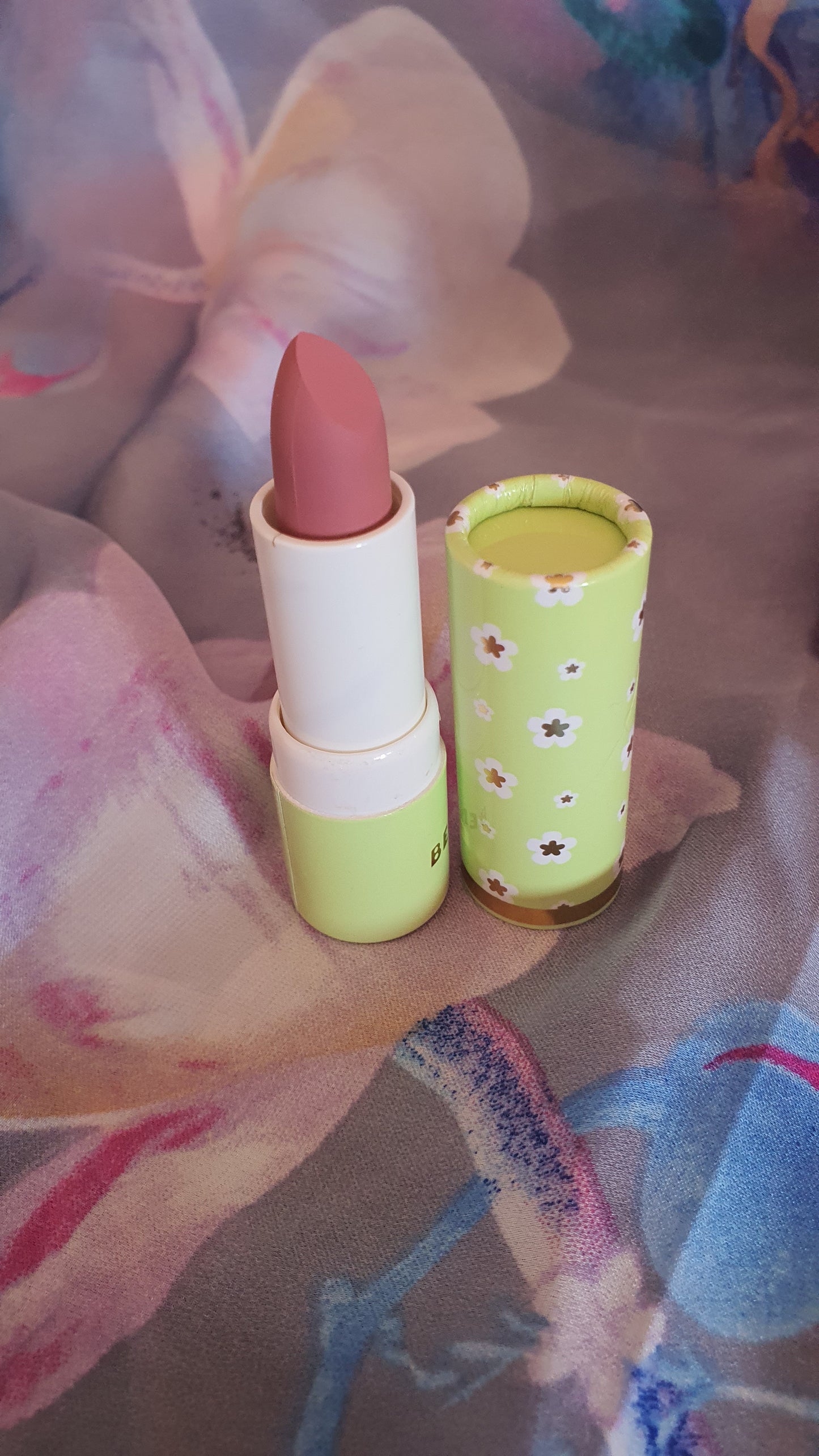 Lip stick matte