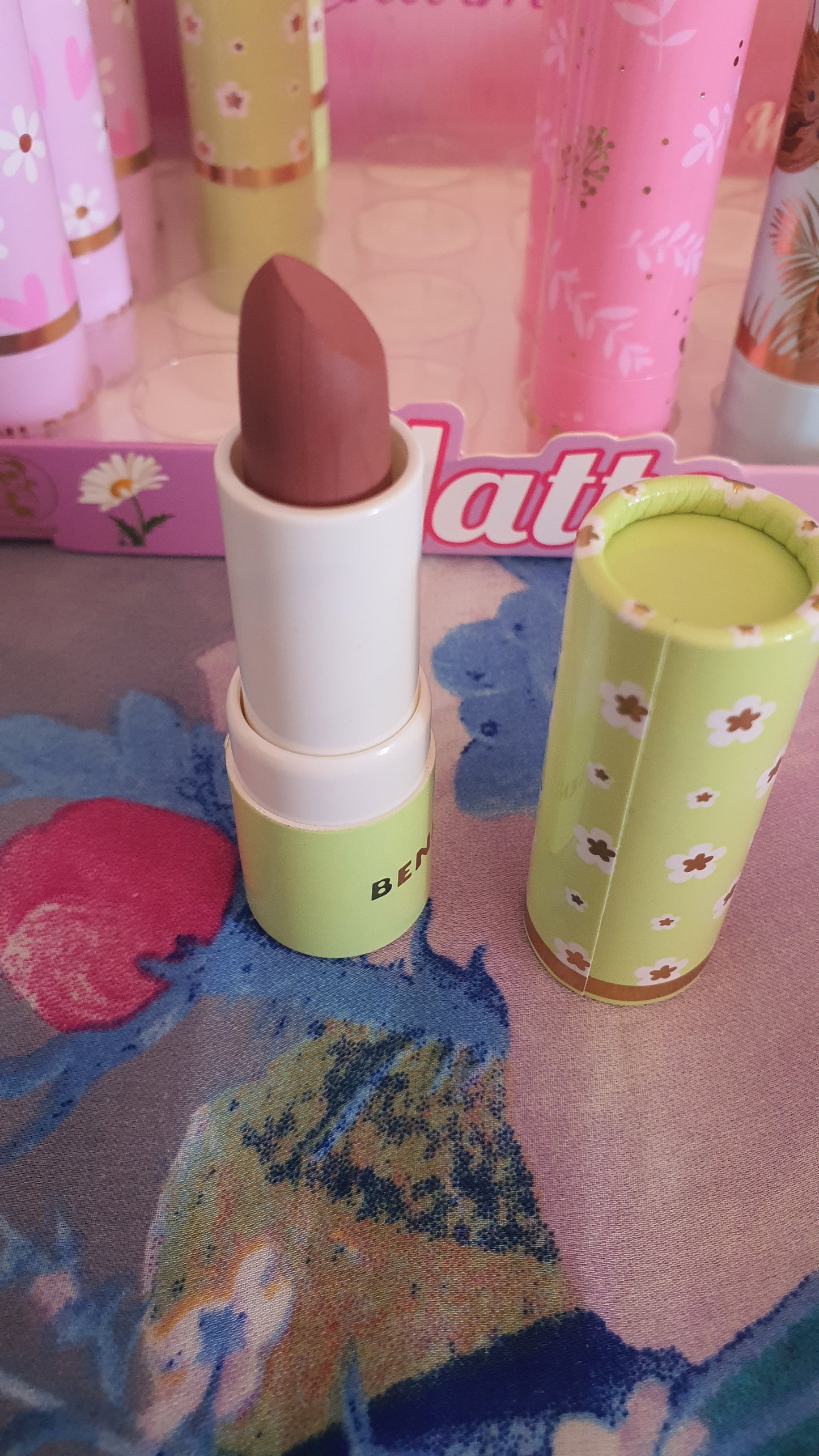 Lip stick matte