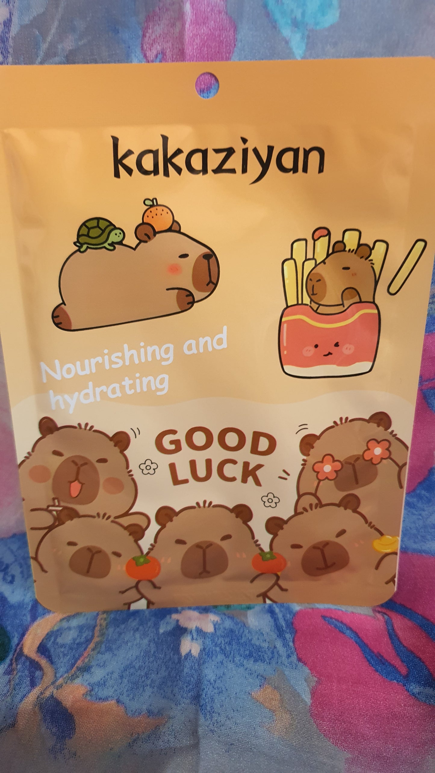 Maschera viso in tessuto