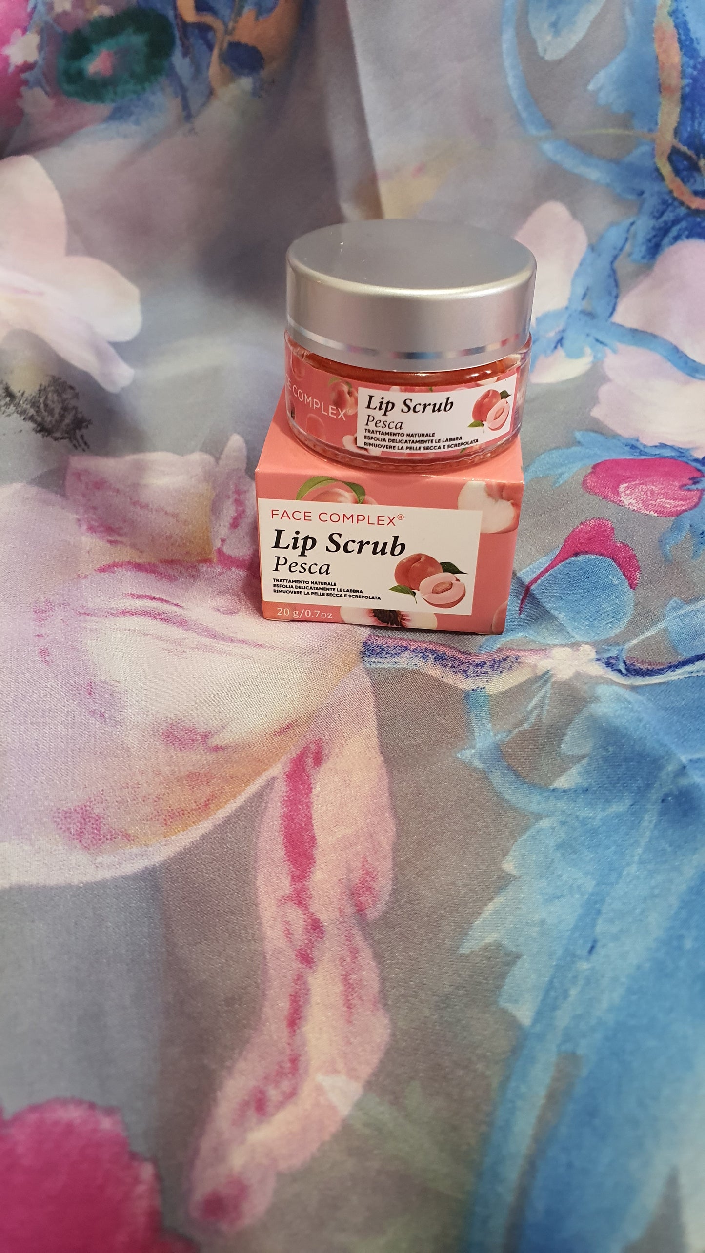Lip scrub alla pesca