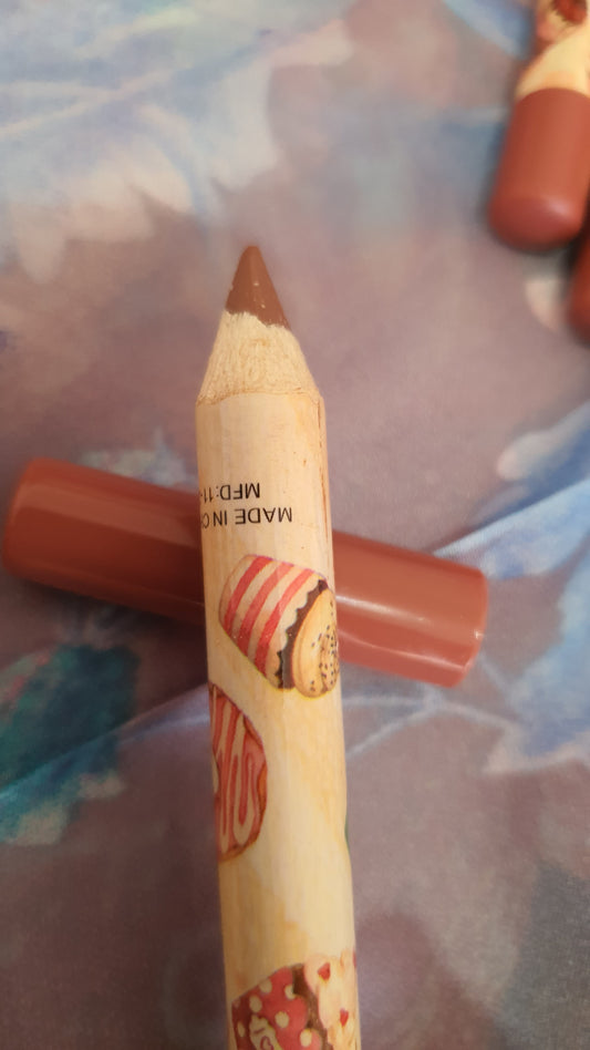 Matitone labbra marrone chiaro