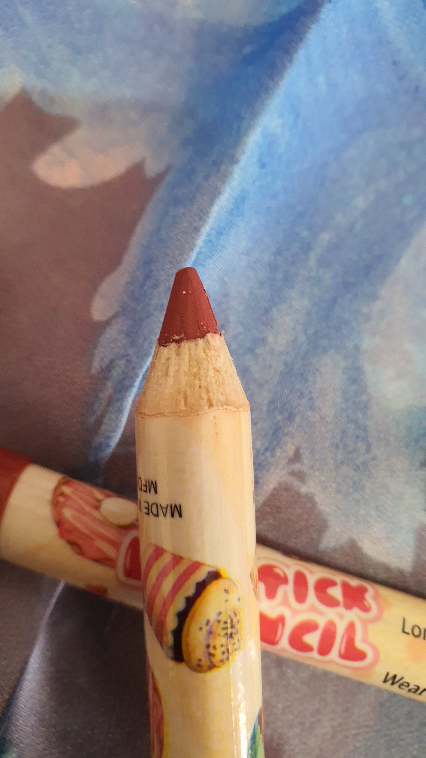 Matitone labbra marrone rossiccio